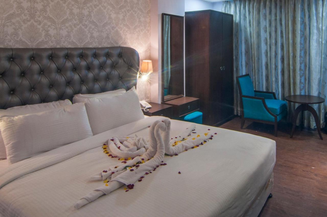 Jalsa Hotel & Banquets,إندور المظهر الخارجي الصورة