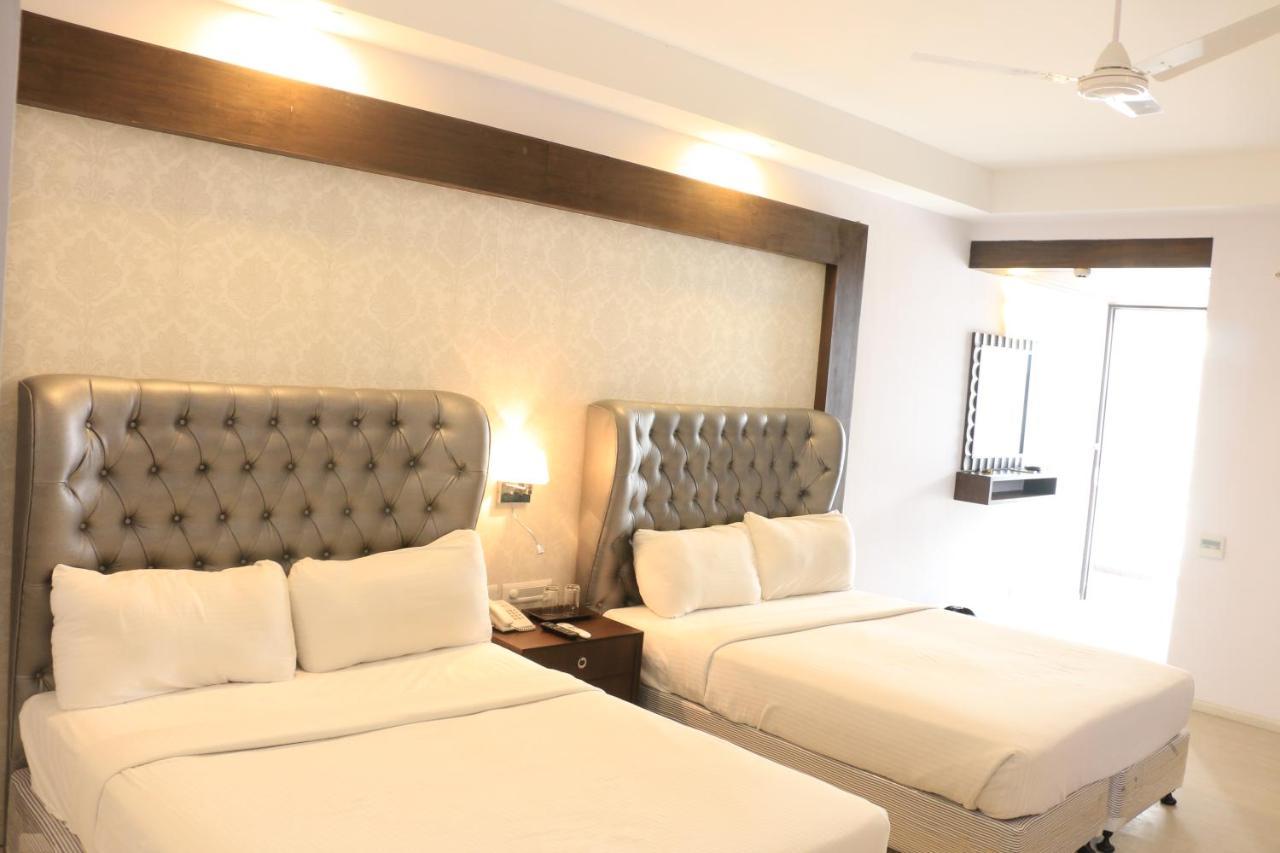 Jalsa Hotel & Banquets,إندور المظهر الخارجي الصورة