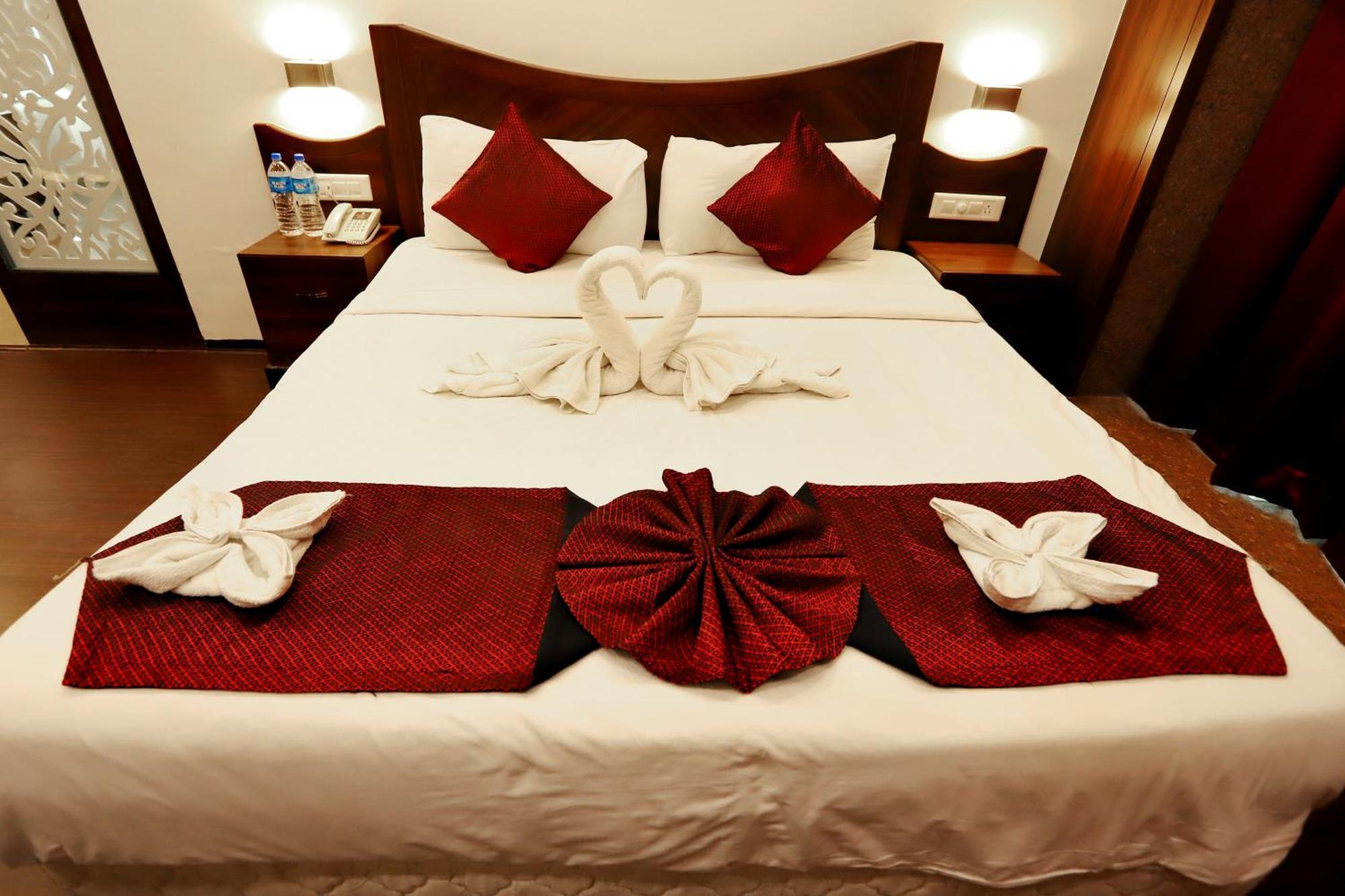 Jalsa Hotel & Banquets,إندور المظهر الخارجي الصورة
