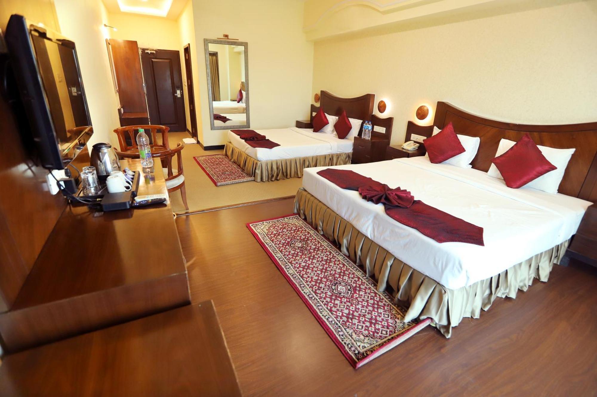 Jalsa Hotel & Banquets,إندور المظهر الخارجي الصورة