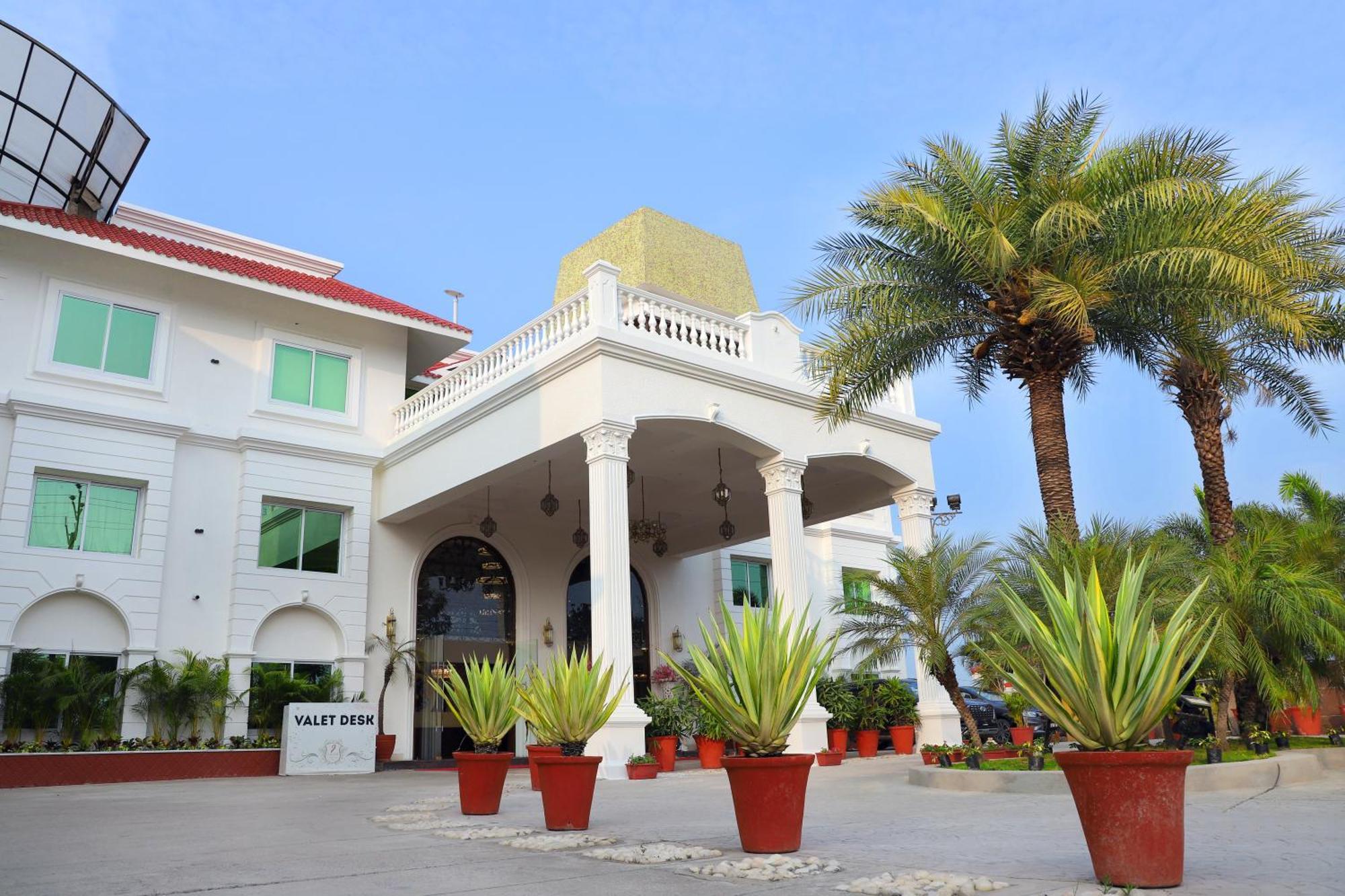 Jalsa Hotel & Banquets,إندور المظهر الخارجي الصورة